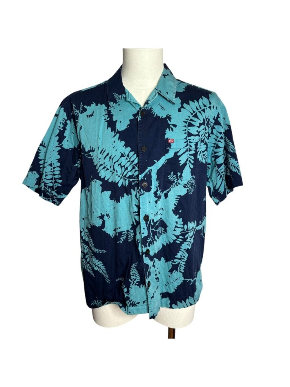 Quicksilver Button Up Hawaiian Shirt L Blue Camp Short Sleeves Pocket Cotton